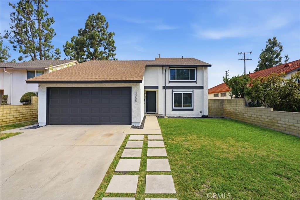 13255 Carolyn Street