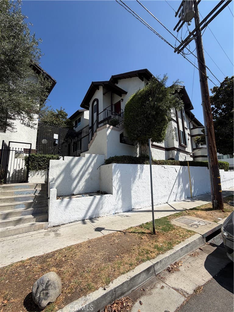 149 S Avenue 54 13