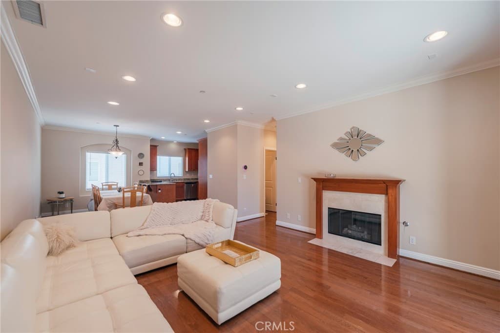 2106 Washington