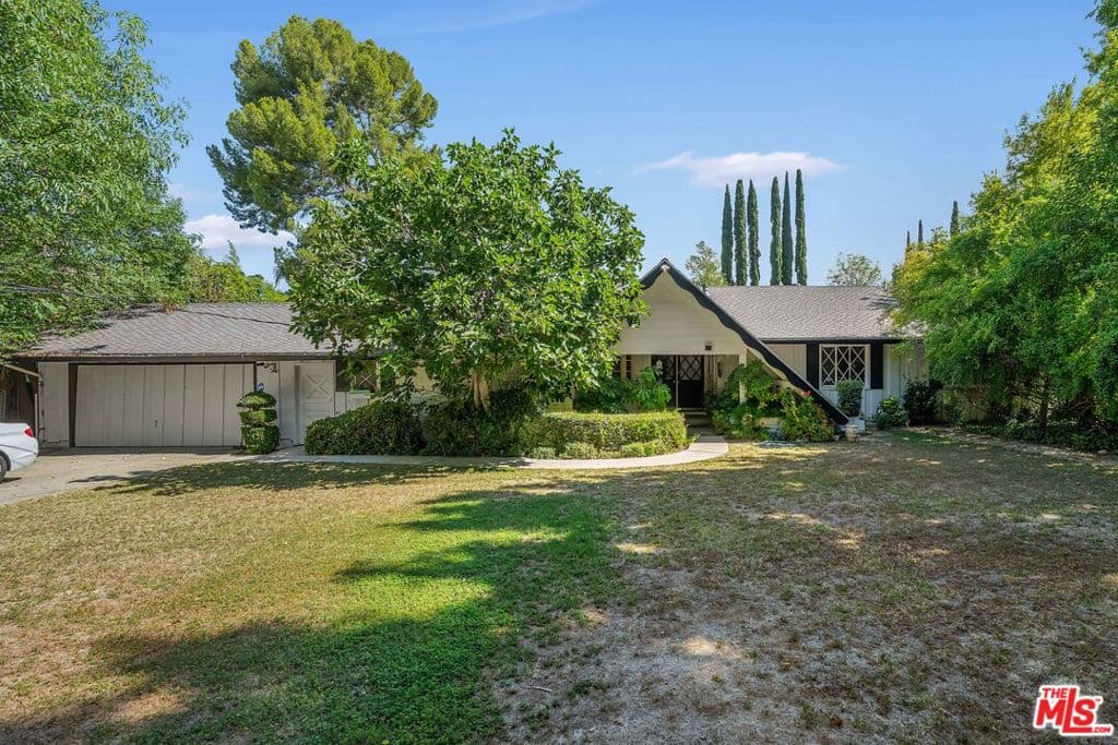 20447 Robert Place