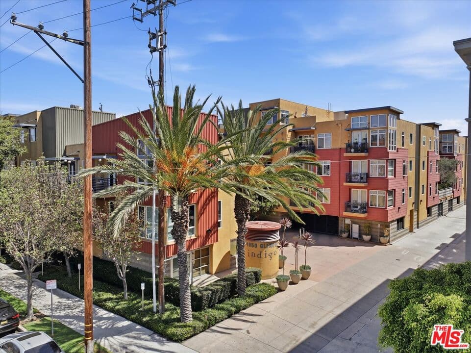 4050 Glencoe Avenue 309