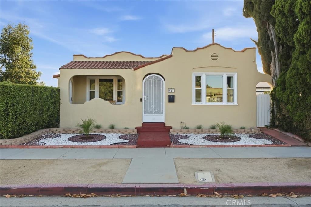 811 Fischer Street