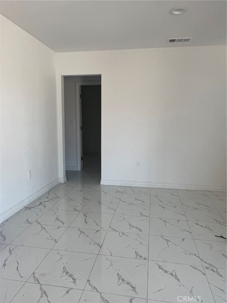 6295 Argyle