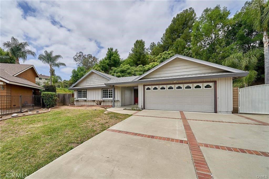 2235 Deepgrove