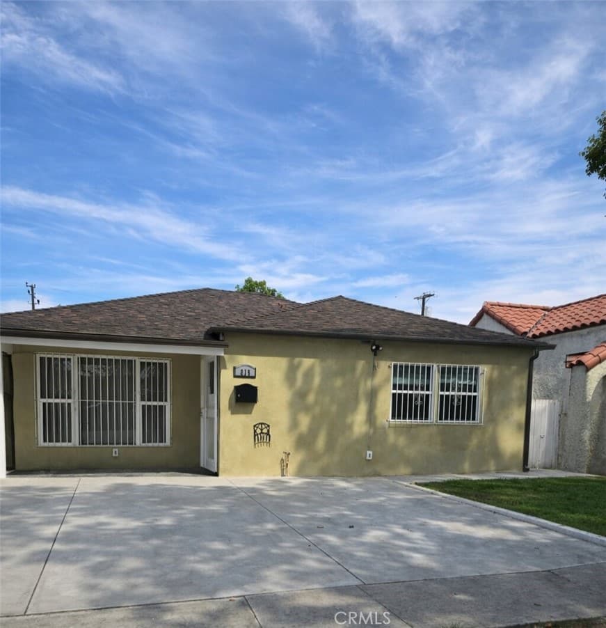 819 E 85th Street