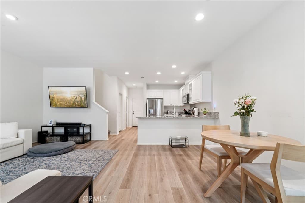 2818 E Berry Loop Privado 66