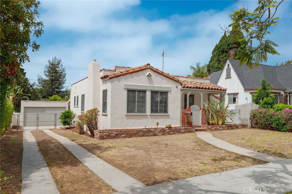 858 Harvard Street