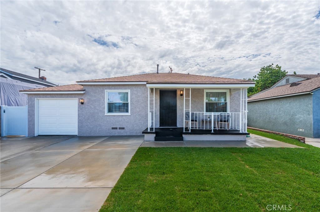 14704 Clarkdale