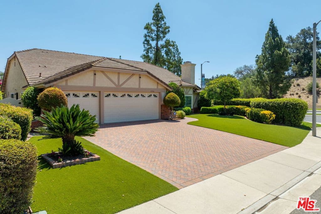 5700 Tenneyson Drive