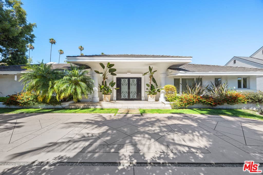 716 N Beverly Drive