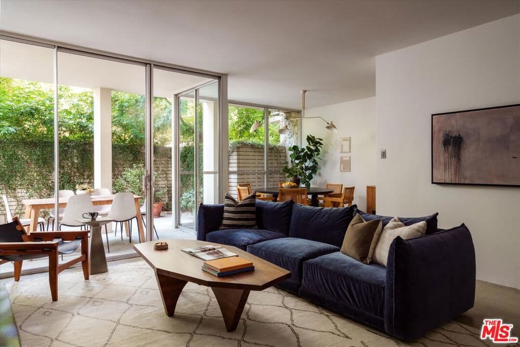 4455 Los Feliz Boulevard 106