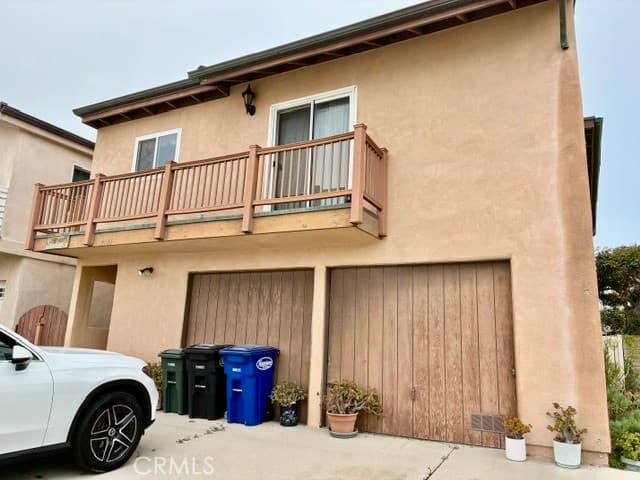 4045 Sunset Lane