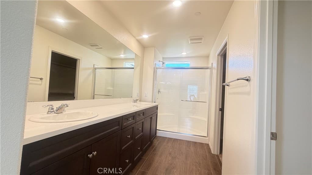 3237 East Mount Rainier Dr