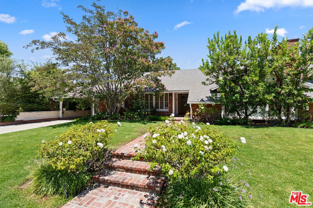16011 Meadowcrest Road