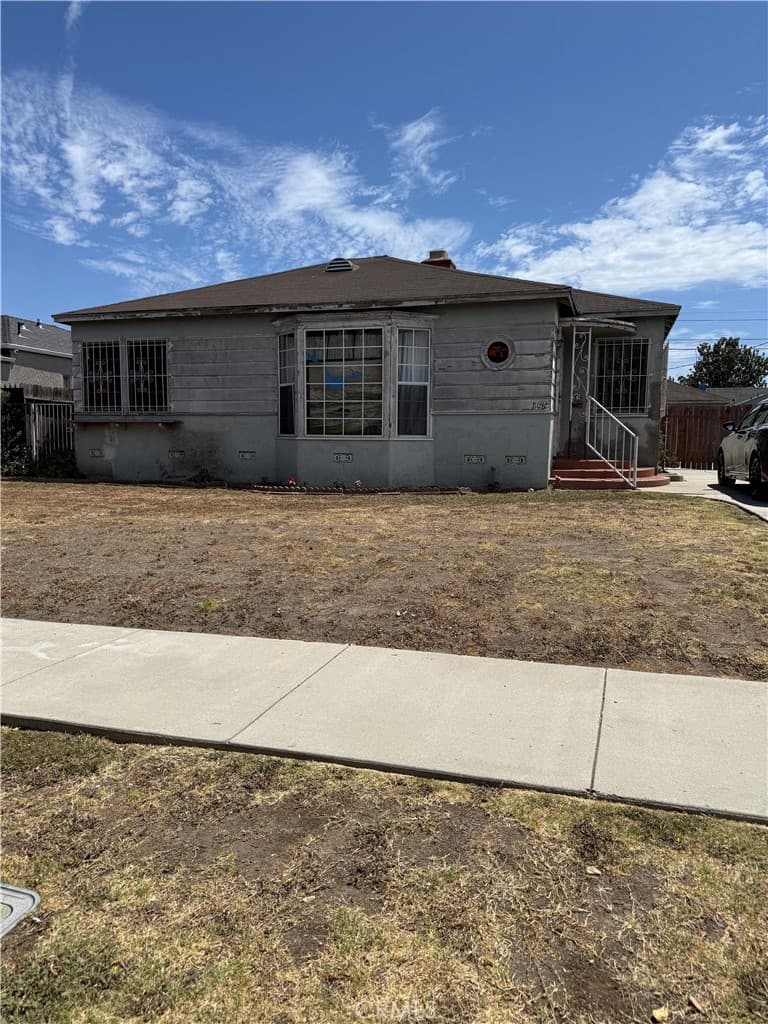806 W 108th