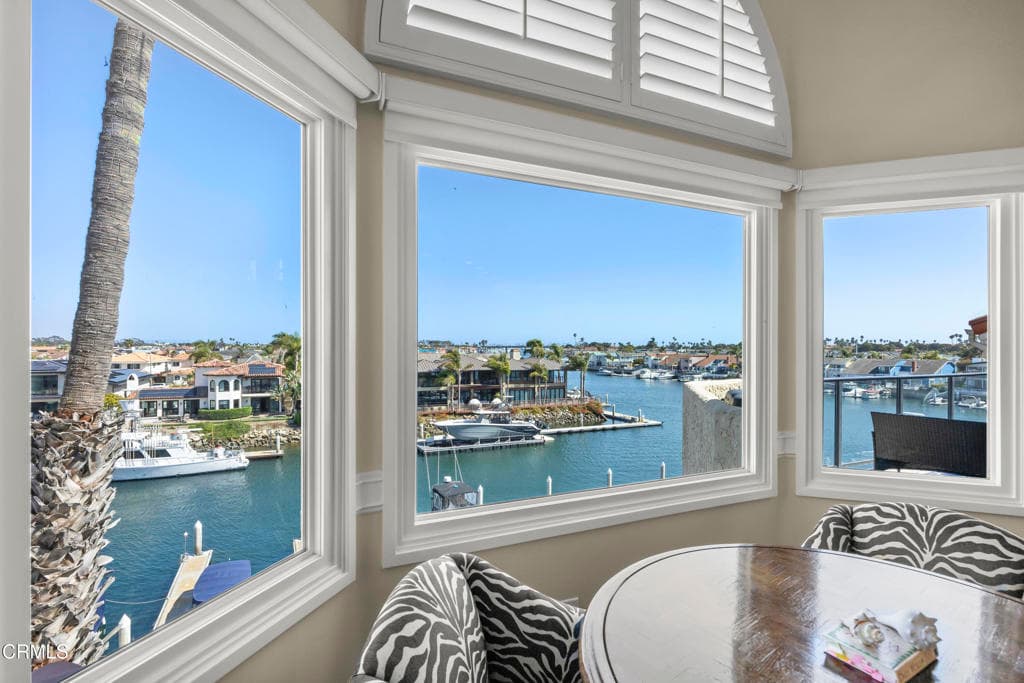 4252 Harbour Island Lane