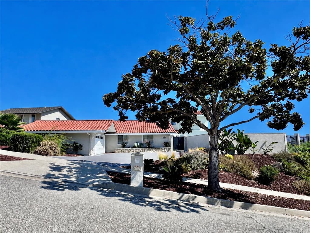 5123 Willow Wood
