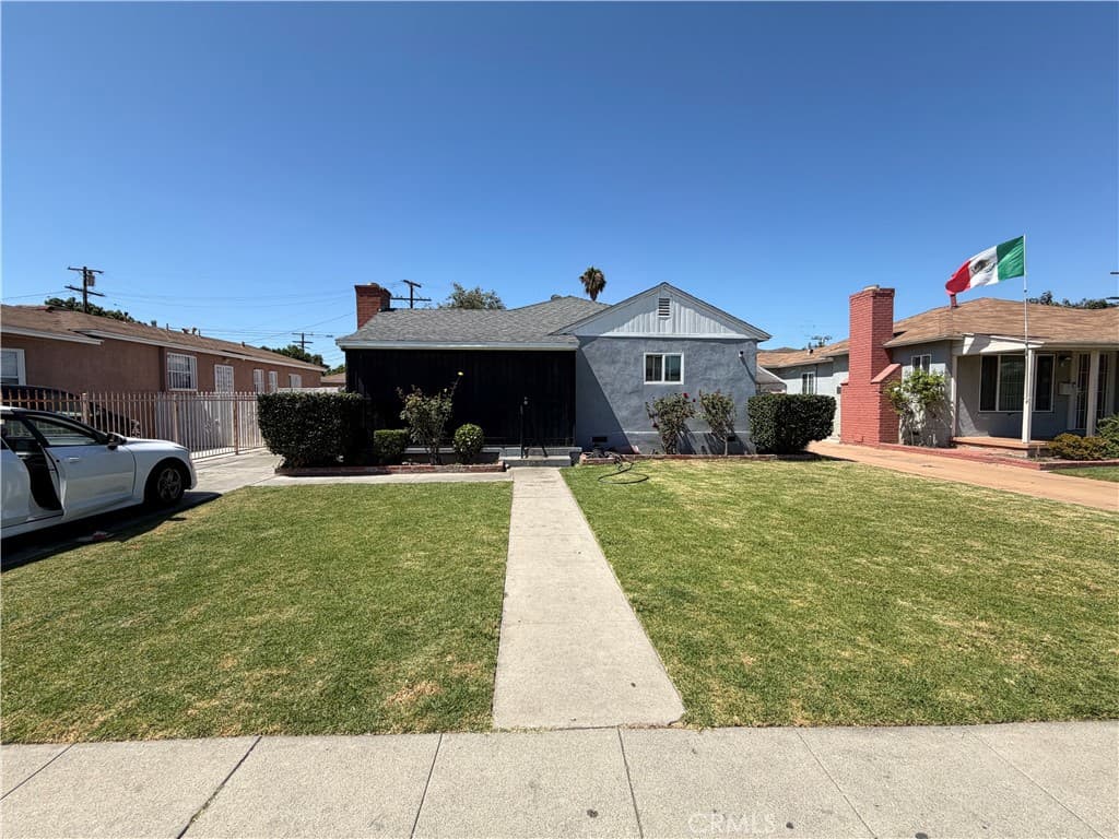 713 E Palmer