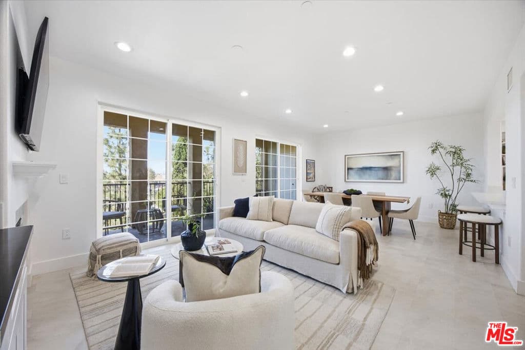 12975 Agustin Place 335