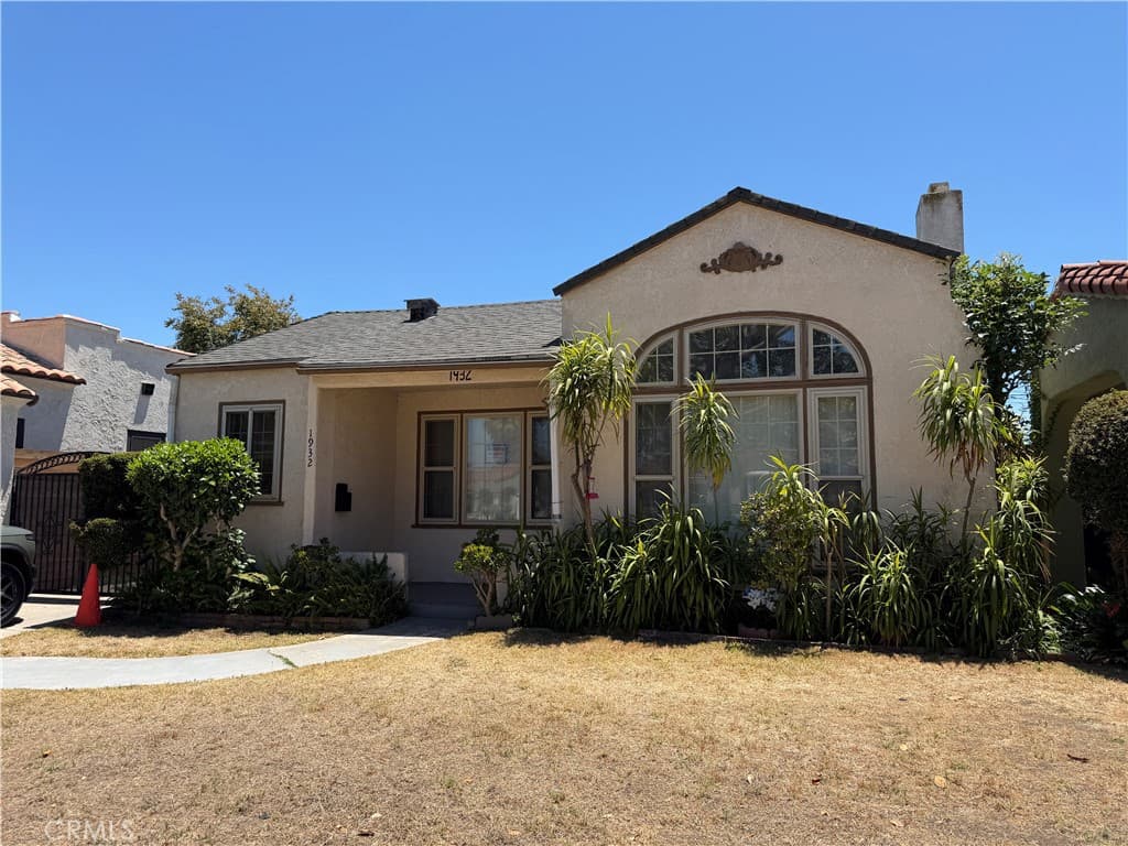 1932 W 84th