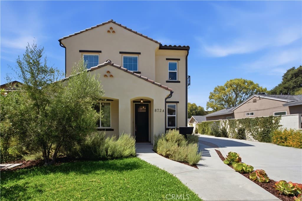 872 W Walnut Avenue A