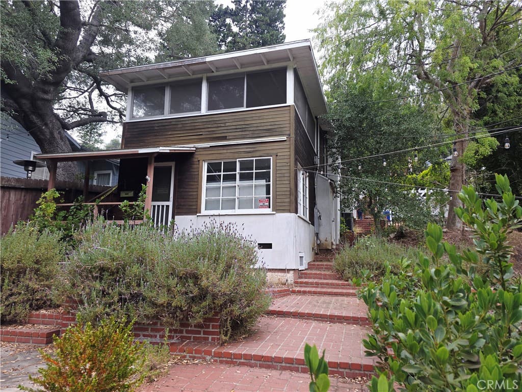 8709 Lookout Mountain