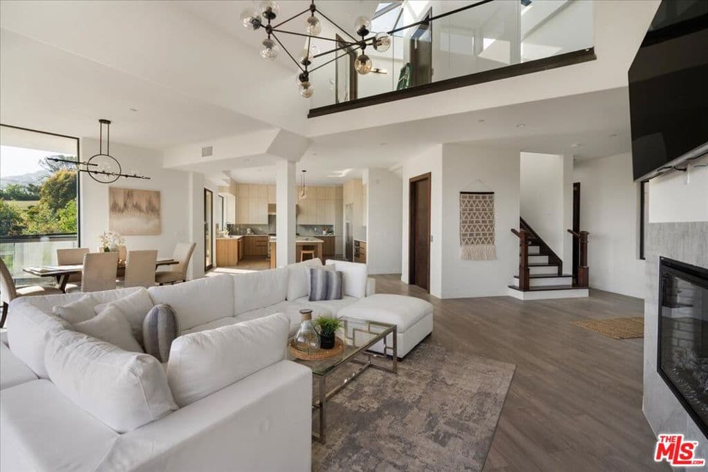 5675 Calpine Drive