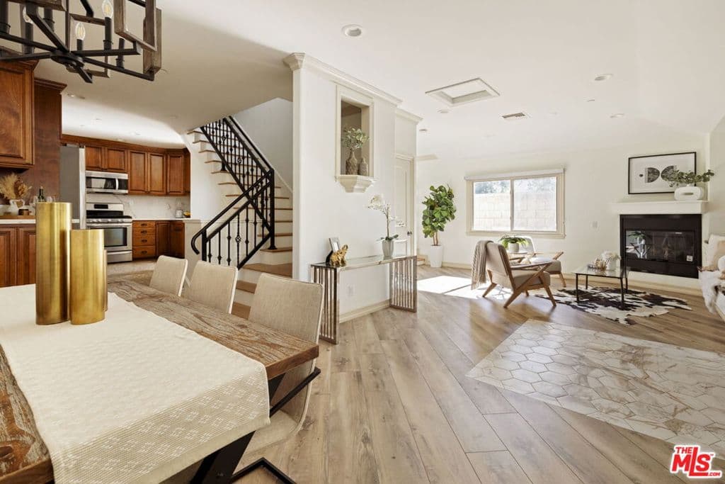 272 N Chester Avenue 101
