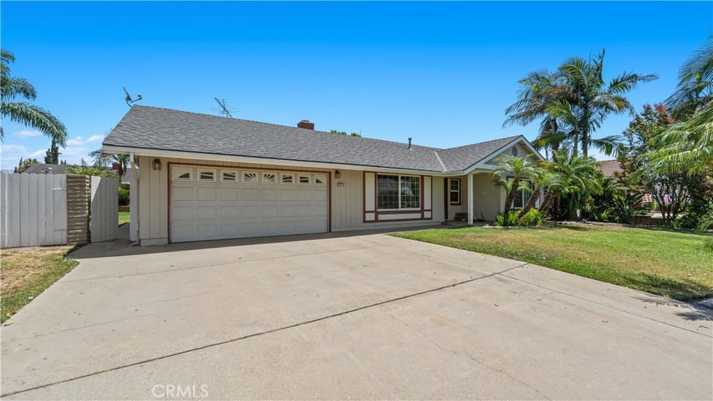 12773 Santa Ana