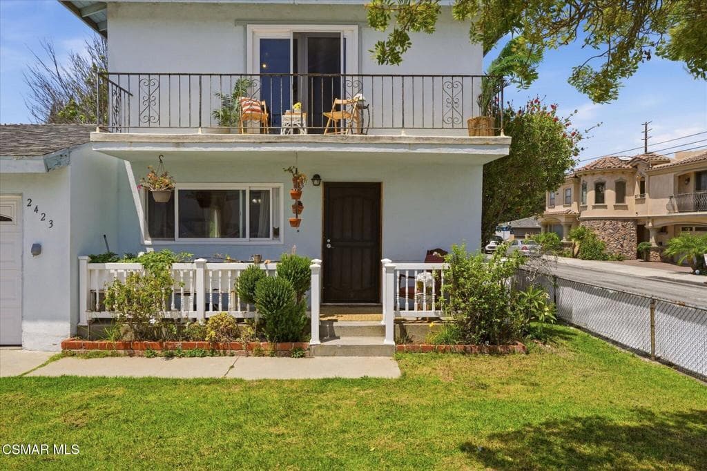 2423 Huntington Lane