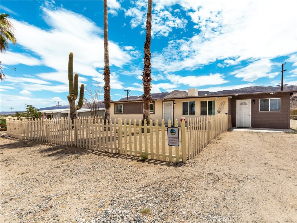71621 Juanita Dr
