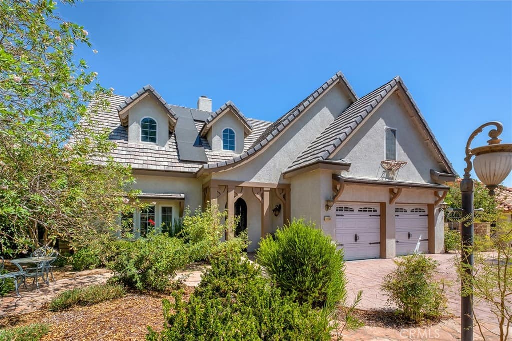 14834 Blue Grass