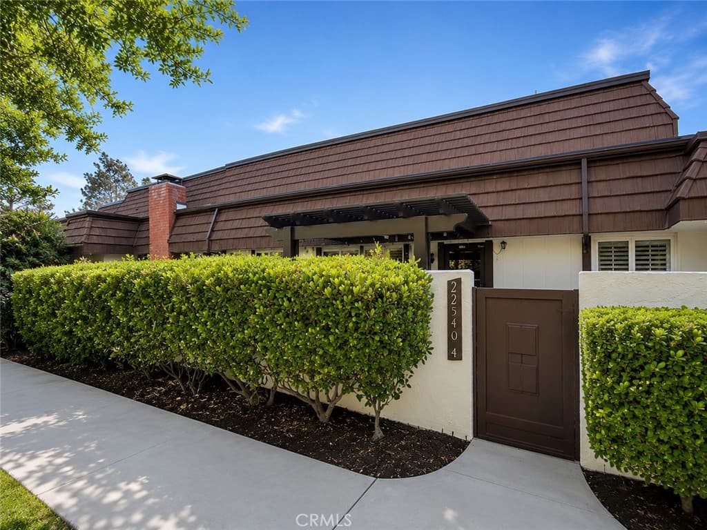 22540 Jeffrey Mark Court 4