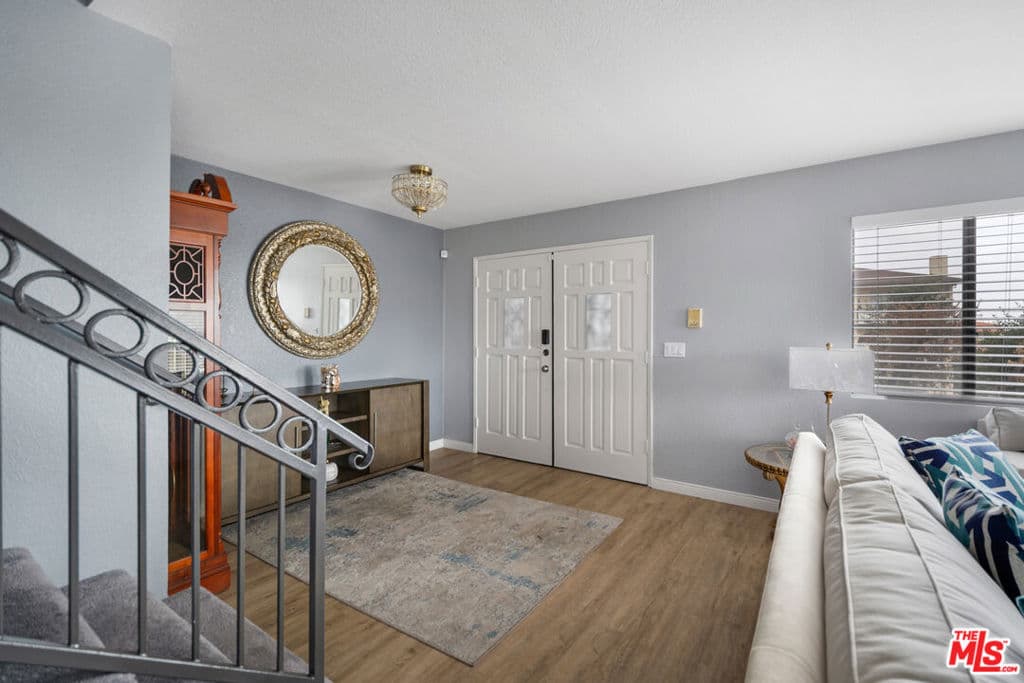 845 W 19th Street 1
