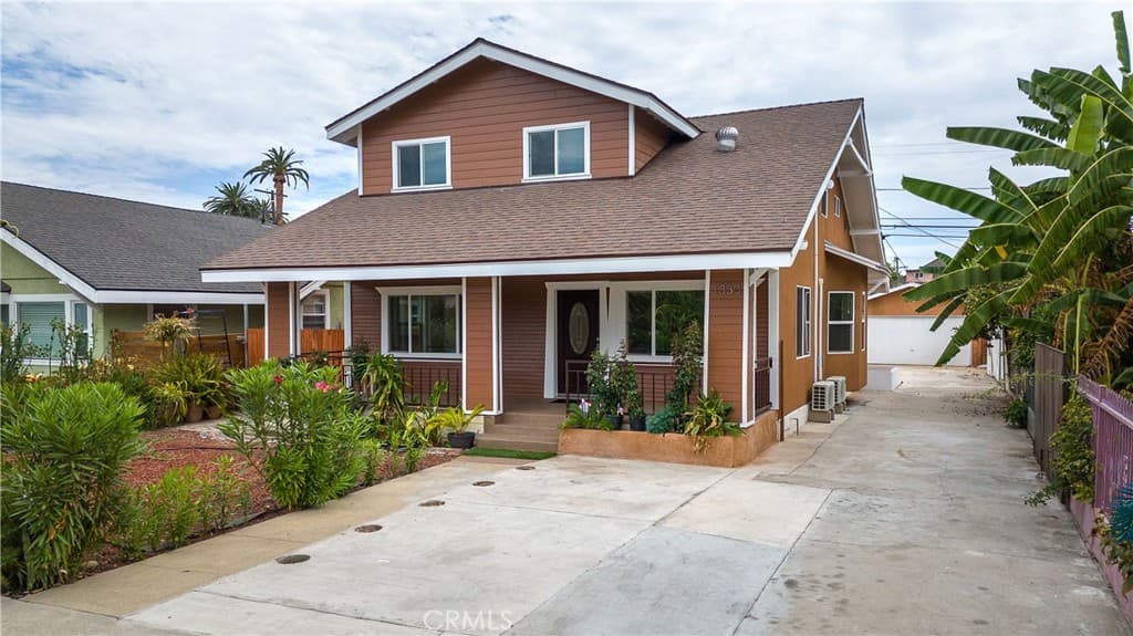 1330 W 48th