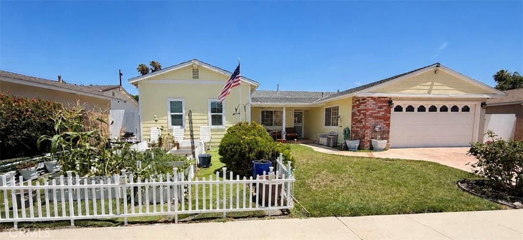 2735 Galena