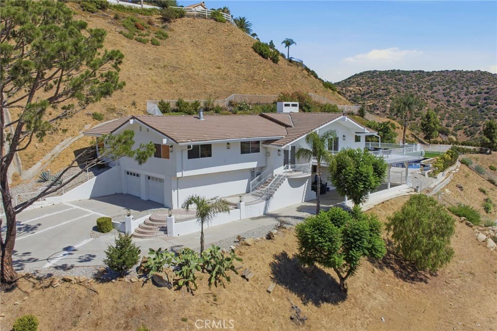 150 Saddlebow Road
