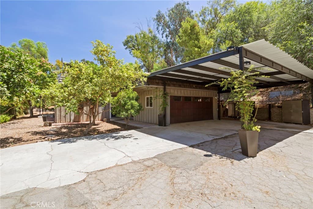 23166 Glendora Drive