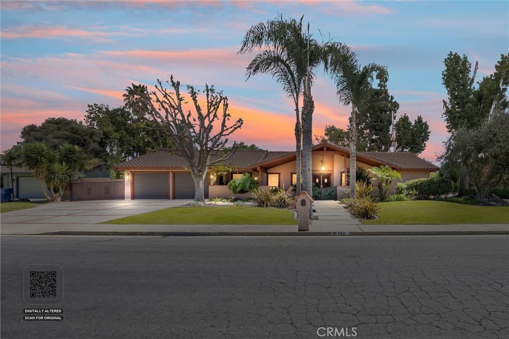 7611 De Colores Court