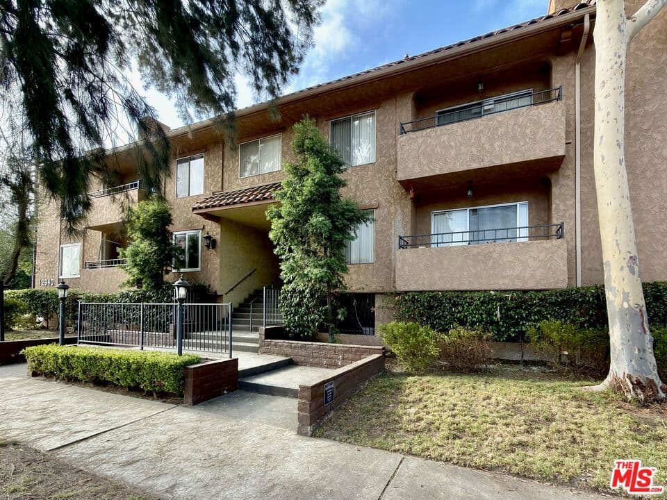 12940 Riverside Drive 201
