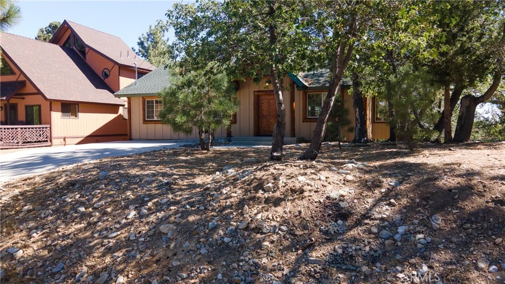 617 Villa Grove