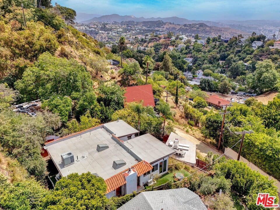 2007 Barcelona Drive