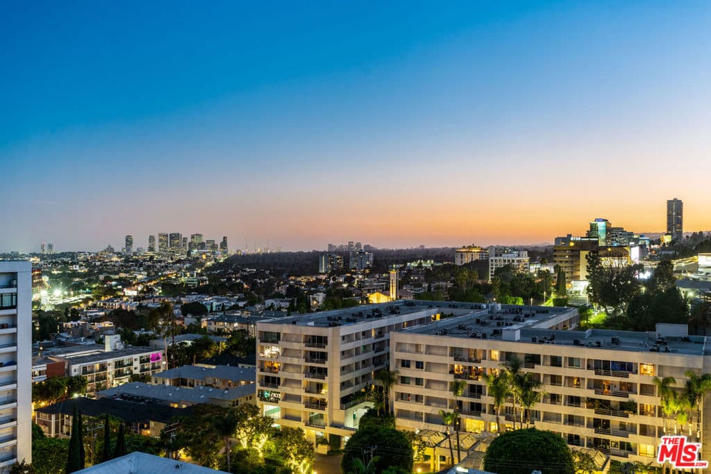1155 N La Cienega Boulevard PH 4