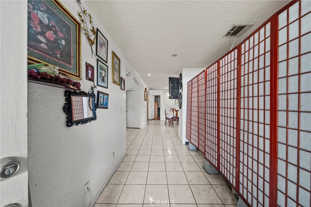 1875 W Slauson Avenue