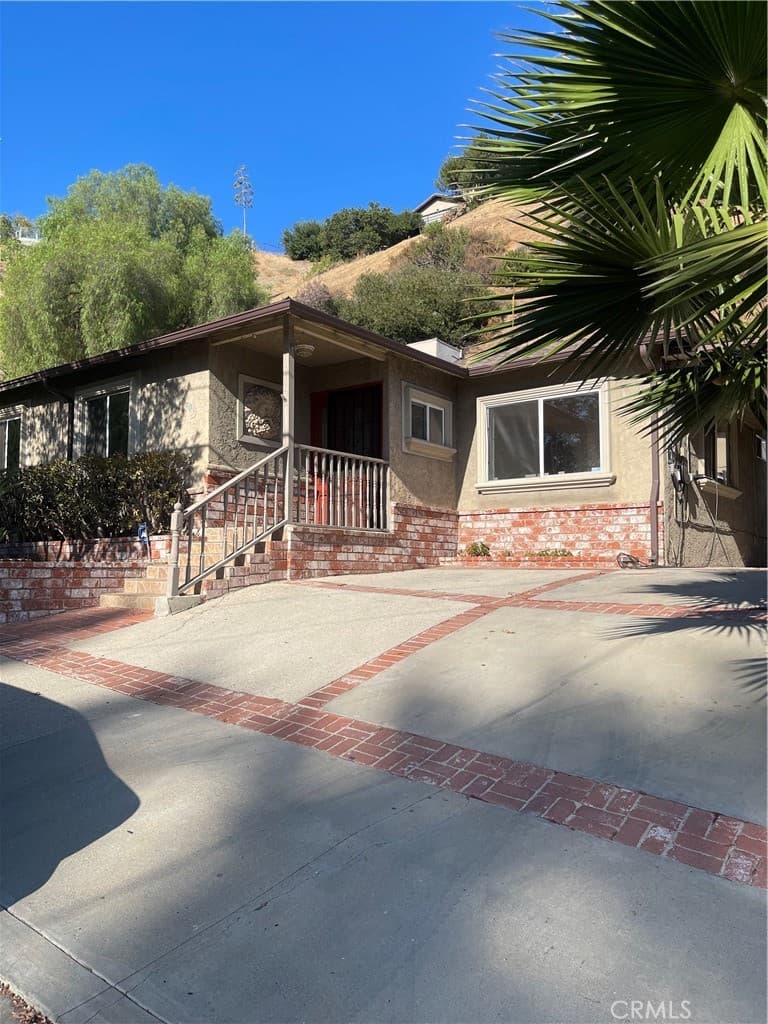 10400 Flowerdale Court