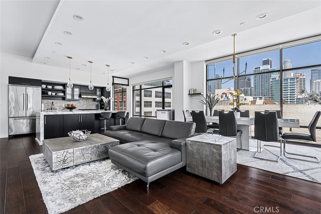 1111 S Grand Avenue 511