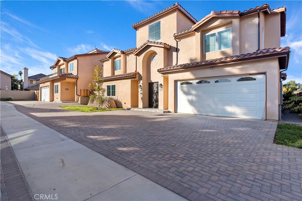 20811 W Seeasons Lane