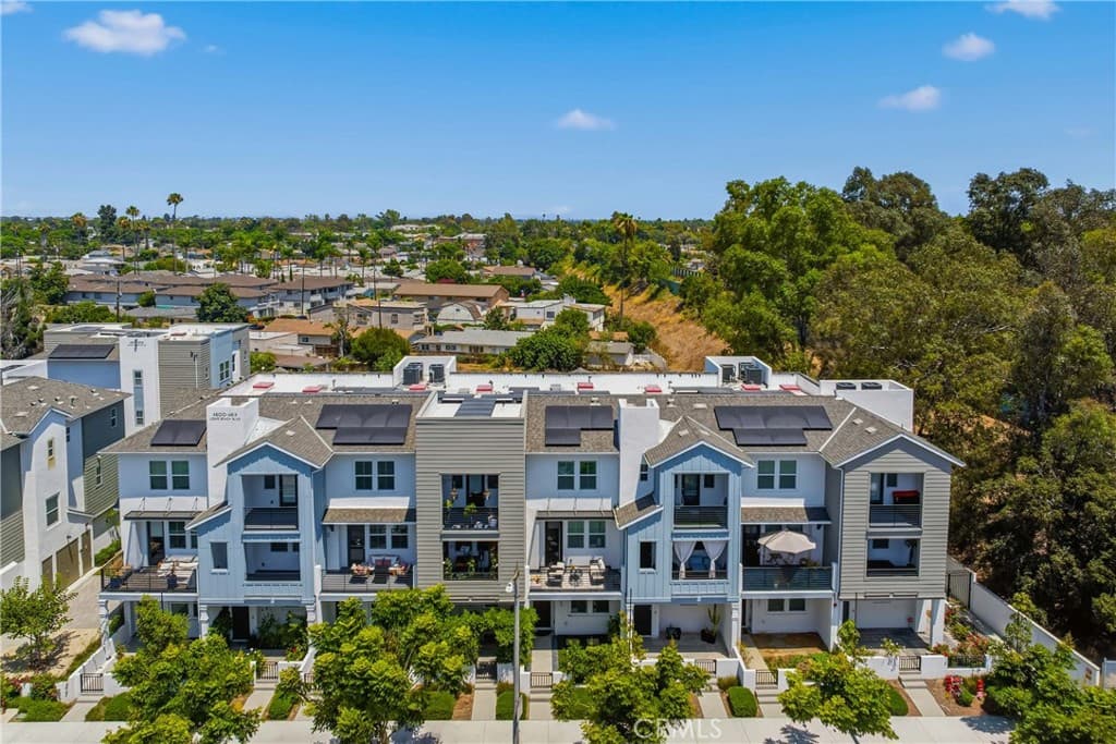 4810 Long Beach