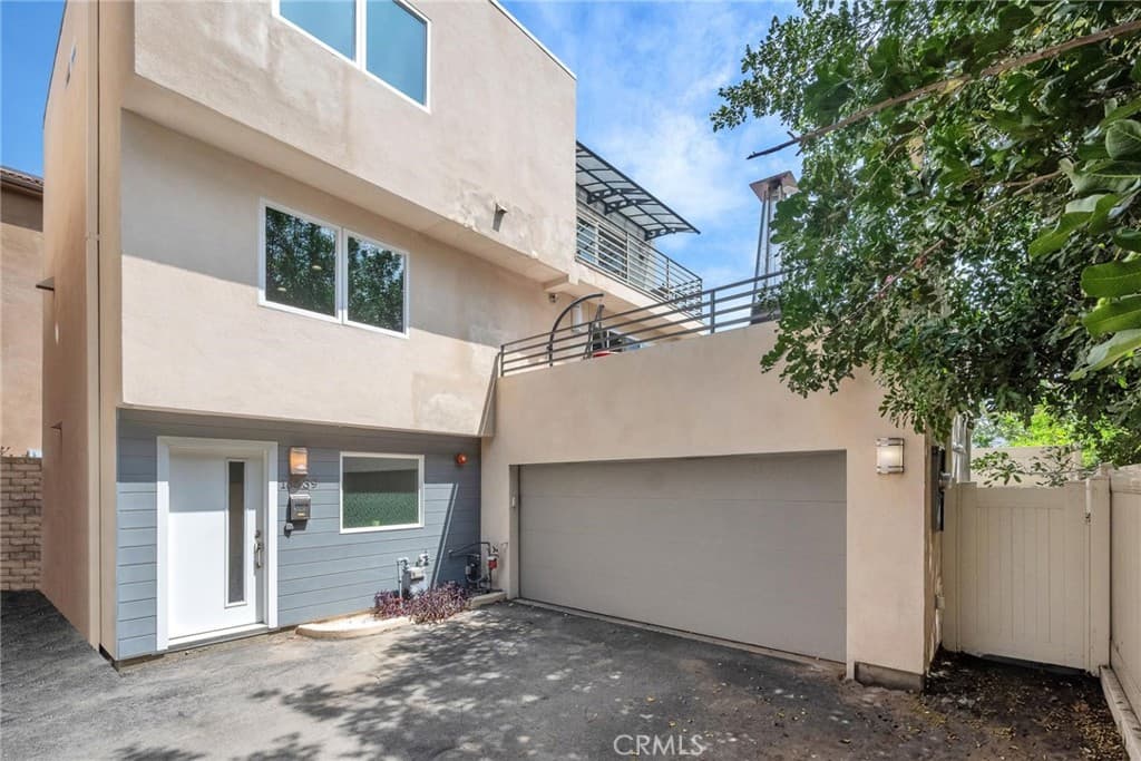 16539 Vine Terrace
