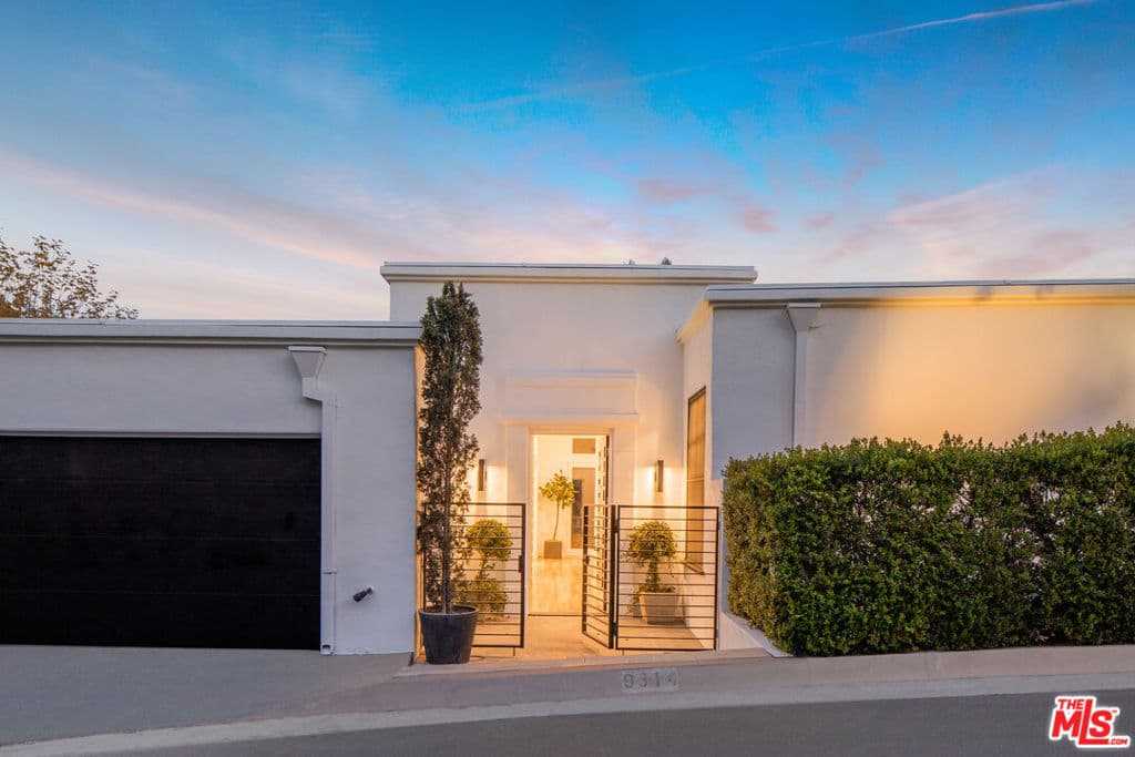 9314 Lloydcrest Drive